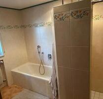 5 Zimmer Wohnung, 120 qm mit Balkon und Carport - Mellrichstadt