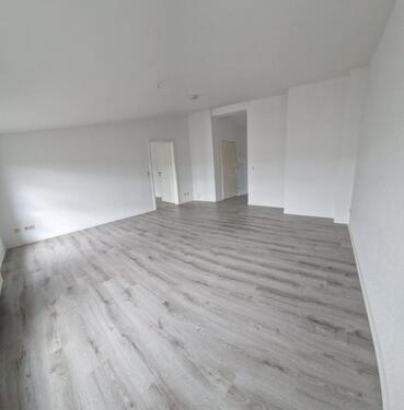 Foto - Erstbezug nach Renovierung & neue Böden (Lübecker Str. 120)