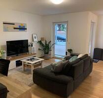 Renovierte 2 Zimmer Wohnung (1. Etage) mit Balkon und EBK in Marburg