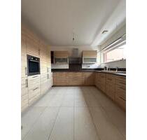 Modernes Einfamilienhaus mit Einliegeroption,PV & Wärmepumpe - Korschenbroich