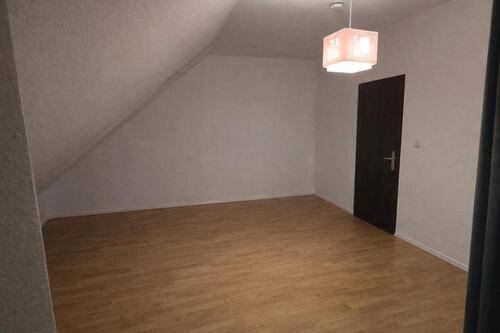 Foto - 2 Zimmer Dachgeschoßwohnung zur Miete in Schmitten im Taunus