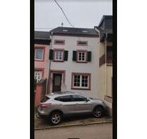 haus 110 qm - 1.100,00&nbsp;EUR Kaltmiete, ca.&nbsp; 110,00&nbsp;m&sup2; in Ayl (PLZ: 54441)