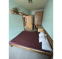 Möblierte 2-Zimmer-Wohnung mit Garten & Stellplatz - Greiz