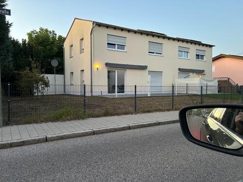 Foto - zu vermieten Doppelhaushälfte Landshut mit Garage und Garten