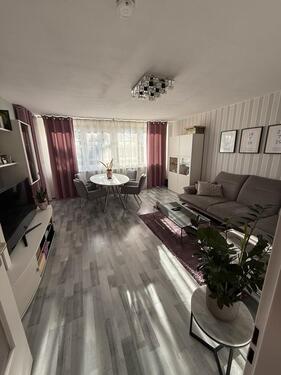 Foto - 3-Zimmer-Wohnung (75 m²) mit Balkon & Nobilia-Küche