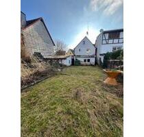 Wohnhaus mit großem Garten. - 150.000,00&nbsp;EUR Kaufpreis, ca.&nbsp; 115,00&nbsp;m&sup2; in Staufenberg (PLZ: 35460)