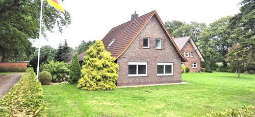 Foto - Teilrenoviertes Einfamilienhaus in Uplengen zu vermieten