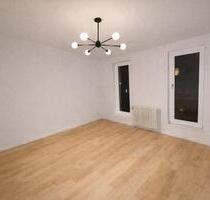 Hochwertige 3 Zimmer Wohnung mit Balkon - sofort frei - Berlin Tempelhof-Schöneberg