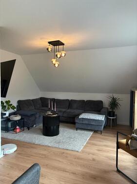 Foto - 85qm, 2 Zimmer Küche Bad Abstellkammer mit Balkon Wohnung