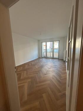 Foto - Elegante Wohnung in Top-Lage, Garten u. großzügigem Lichteinfall