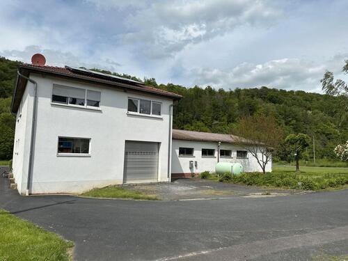 Foto - Multifunktional - Standort für Lager, Arbeiten & Vertrieb