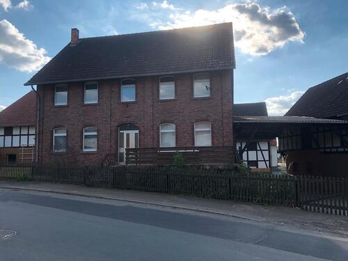 Foto - Wohnhaus zu vermieten - 1.000,00&nbsp;EUR Kaltmiete, ca.&nbsp; 185,00&nbsp;m&sup2;