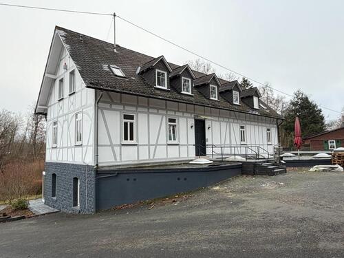 Foto - 12 Zimmer Mehrfamilienhaus, Wohnhaus zum Kaufen in Bad Marienberg (Westerwald)