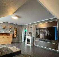 Ruhig gelegene 3,5 Zimmer Dachgeschosswohnung im 3. OG - Duisburg Rheinhausen
