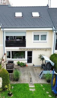 Foto - Familienfreundliches Reihenmittelhaus mit schönem Garten