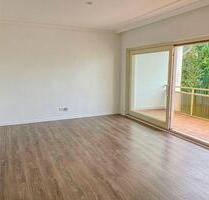 Gepflegte 4-Zimmer-Wohnung mit Balkon - Leverkusen Opladen