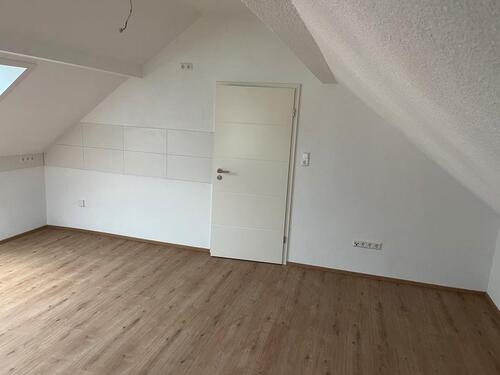 Foto - 3 Zimmer Dachgeschoßwohnung zur Miete in Dietenheim