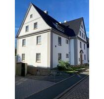 wir vermieten eine Blechgarage + 1 KFZ Stellplatz Heimstättenstr. 1, 96215 Lichtenfels