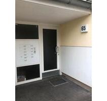 Diese gepflegte 2-Zimmer-Wohnung in Refrath-Lustheide - Bergisch Gladbach