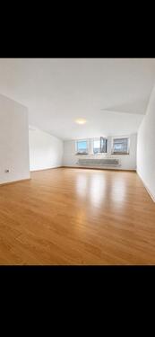Foto - 6 Zimmer Dachgeschoßwohnung zur Miete in Neuwied