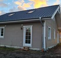 3ZKB Maisonnette- Neubauwohnung in Holzhaus auf Resthof m.Garten - Kiebitzreihe