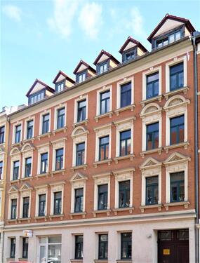 Foto - Kleines Reich mit Balkon und Tageslichtbad mit Dusche.