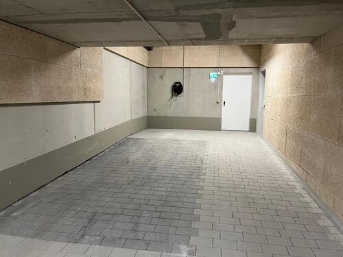 Foto - Tiefgaragenstellplatz für ein Motorrad in Zuffenhausen
