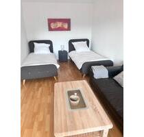 Student WG 2 Zimmer - 1.200,00&nbsp;EUR Kaltmiete, ca.&nbsp; 60,00&nbsp;m&sup2; in Essen (PLZ: 45326) Stadtbezirk V