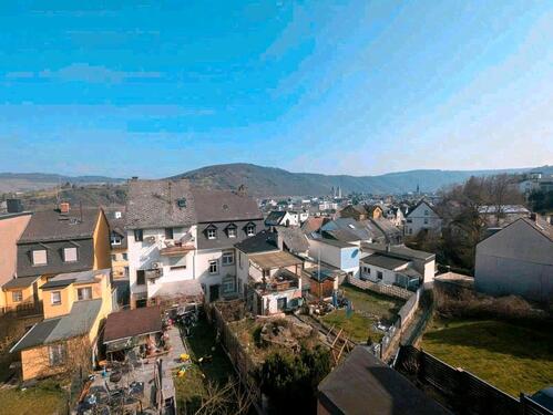 Foto - 7 ZKB Haus mit Rheinblick, Kaminofen, Balkonen und kleinem Hof