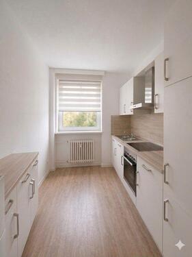 Foto - Frisch renovierte Wohnung: 2,5 Zimmer mit Loggia & moderner Küche