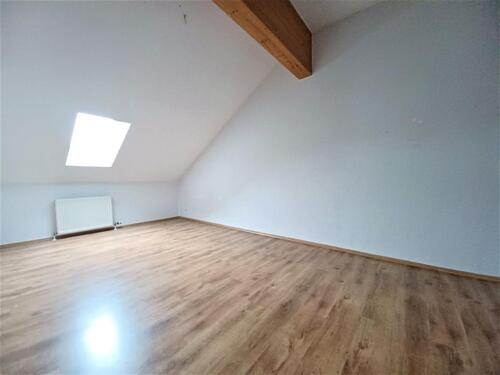 Foto - Helle Dachgeschoßwohnung - 670,00 EUR Kaltmiete,