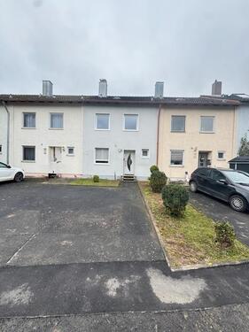 Foto - REIHENHAUS IN GIEBELSTADT ZU VERKAUFEN