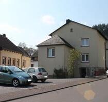 Renditeobjekt EFH mit Nebengebäude und Stellplätzen - Kyllburg