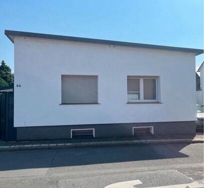 Foto - Freistehendes Einfamilienhaus Bungalow mit 10 kWp PV-Anlage