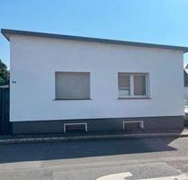 Freistehendes Einfamilienhaus Bungalow mit 10 kWp PV-Anlage - Duisburg Hochheide