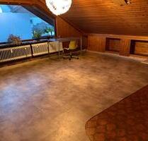 Schöne Dachgeschosswohnung, 2-Zi., 64m² - Münsingen