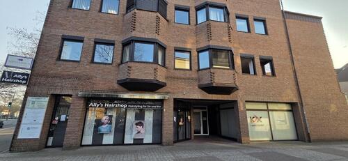 Foto - Gewerbefläche im EG – Repräsentativ, Lichtdurchflutet & Sofort Bezugsfrei