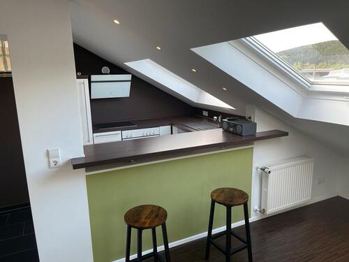 Foto - Dachgeschosswohnung mit Einbauküche