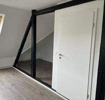 2 Zimmer-Wohnung Dachgeschoss Uni-Nähe - Hildesheim Itzum-Marienburg