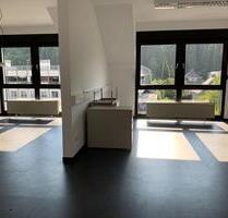 Helle 3 Zimmer Wohnung oder Büro in Netphen Mitte