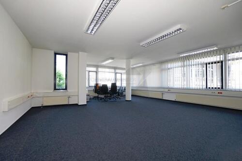 Foto - Geräumige, moderne Bürofläche in zentraler Lage