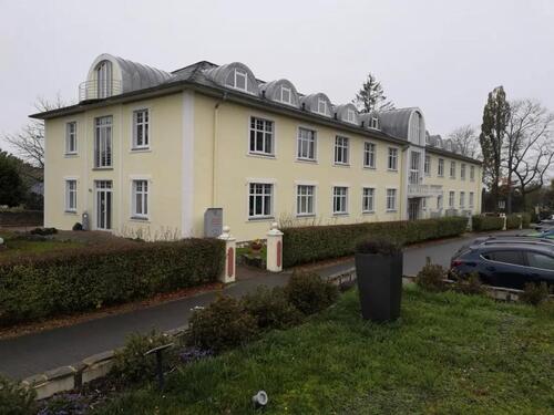 Foto - Exklusive Büroetage in Parkanlage mit altem Baumbestand. Zentrale