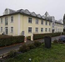 Exklusive Büroetage in Parkanlage mit altem Baumbestand. Zentrale - Wetzlar