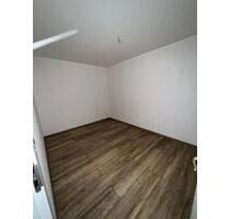 Große Neuvermietung – frisch renovierte Wohnungen mit Balkon & Aufzug in Bremerhaven