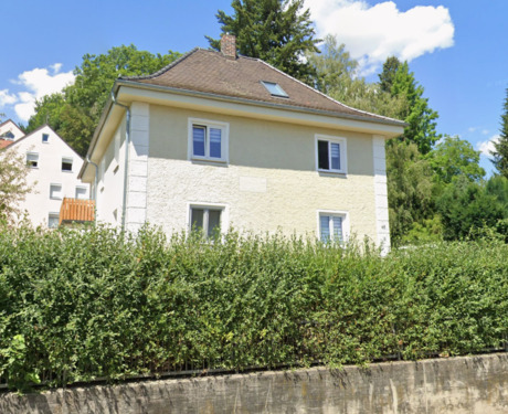 Foto - Vermietung 4-Zimmer-Erdgeschosswohnung mit Terrasse & Garten