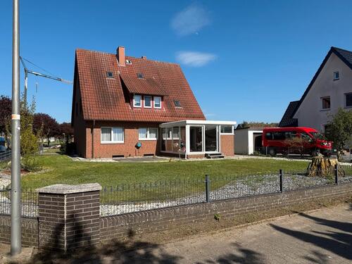 Foto - 2-Familienhaus mit Einliegerwohnung & großem Garten