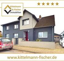 Sofort bezugsfrei: 3-Zimmer-Wohnung mit Einbauküche im Zweifamilienhaus – Wohnraum mit Potenzial - Jembke