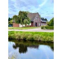 Sanierte Doppelhaushälfte mit Kanalblick - Rhauderfehn