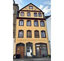 Mehrfamilienhaus mit Ladenlokal – kernsaniert, denkmalgeschützt - Koblenz Arenberg-Immendorf