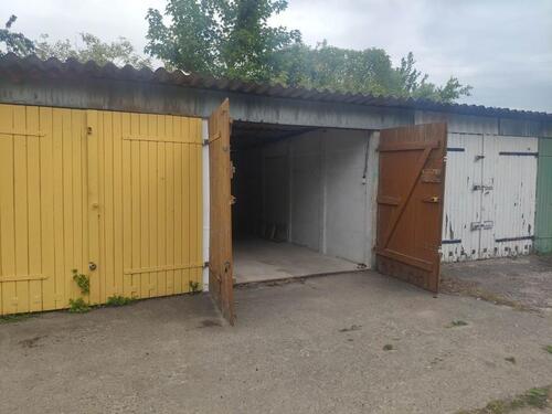 Foto - Garage in Schwaner Landstraße Südstadt ab April zu vermieten